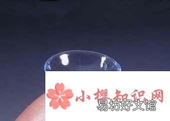 如何戴美瞳？
