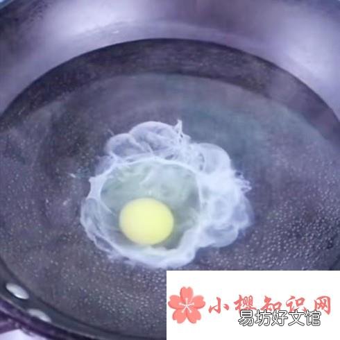 做水煮荷包蛋的技巧方法