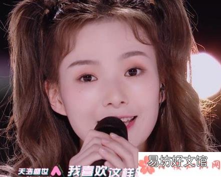 我喜欢这样看着你什么歌 喜欢你给我你的外衣是什么歌