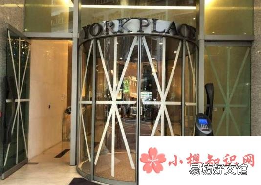 台风玻璃为什么要贴米型胶带?
