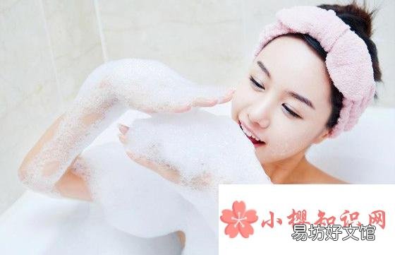 为什么洗澡时想唱歌且唱得更好听?