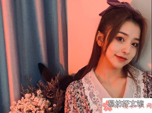 《可不可以做你的女朋友》完整版歌词听歌 可不可以做你的女朋友可不可以牵你的手是什么歌