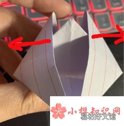 如何用纸折叠小船