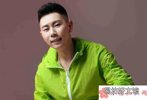 《嗑儿》完整版歌词在线听歌 社会很单纯复杂的是人是什么歌曲