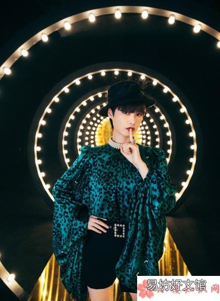 《闭嘴跳舞》完整版歌词在线试听 李宇春新歌《闭嘴跳舞》歌词是什么