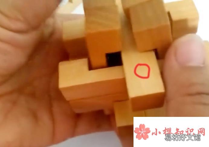 孔明鎖12根拆拼方法