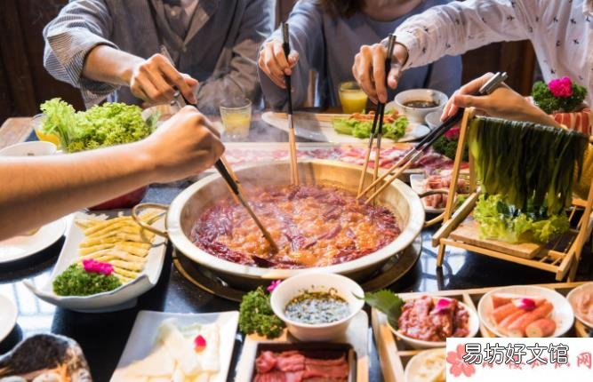 年轻人聚餐为什么都爱吃火锅 为什么天一冷就想吃火锅