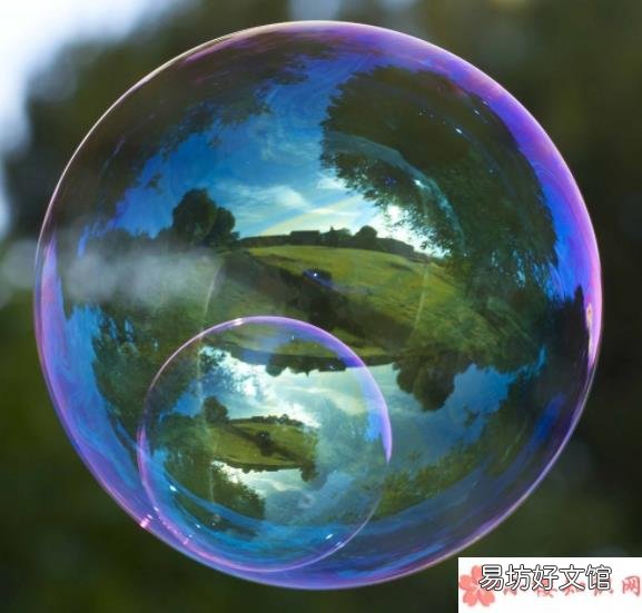 为什么肥皂水可以吹出泡泡 为什么阳光下吹泡泡的是五颜六色的
