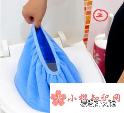 马桶垫怎么套?