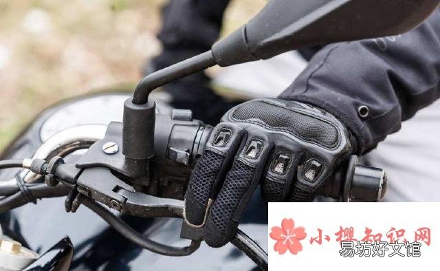 教你怎么骑摩托车