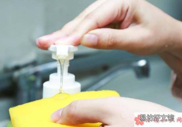 为什么会有洗洁精洗碗致癌的说法 天天用洗洁精洗碗对身体有害吗