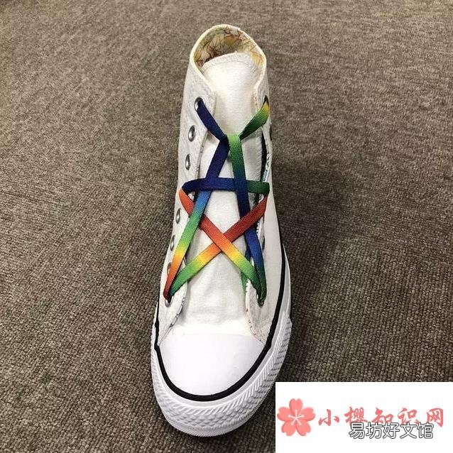 鞋带该怎么穿