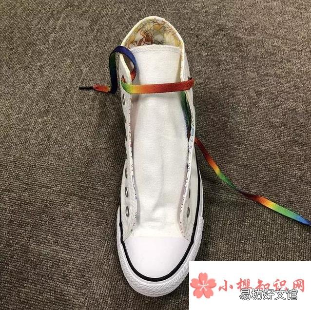 鞋带该怎么穿