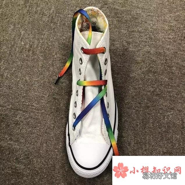 鞋带该怎么穿