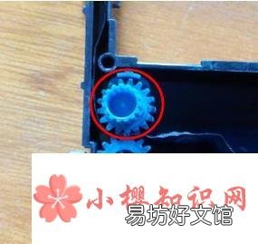 换色带 如何安装更换打印机色带架