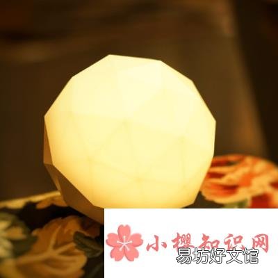开灯睡觉会对我们的身体造成伤害吗?