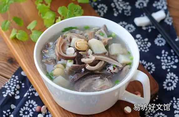四神湯的營養價值 四神湯適合寒濕還是濕熱