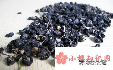 黑枸杞和红枸杞的区别是什么？