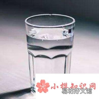 短时间喝太多白开水会中毒吗?