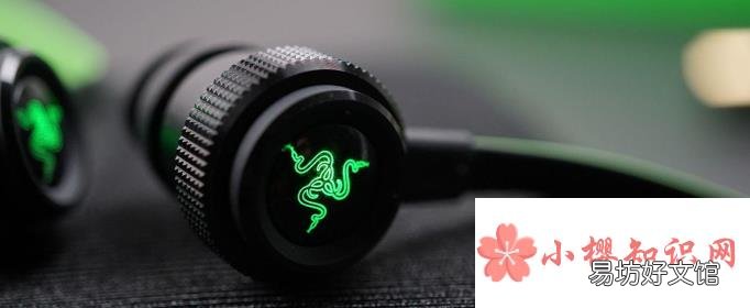 耳机为什么一个有声音一个没有？