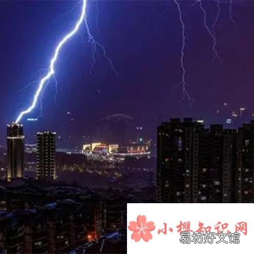 风雨雷电一般发生在大气层的什么中?