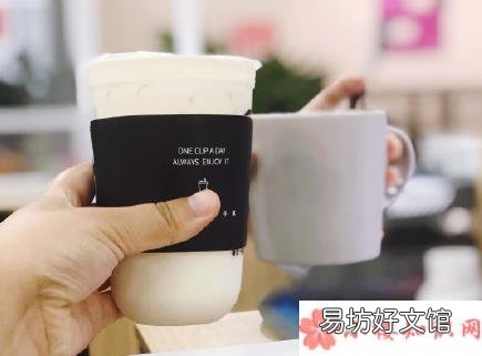 可爱的朋友圈喝奶茶文案 关于奶茶的搞笑段子