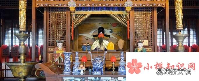 “城隍庙”的“城隍”是什么意思?
