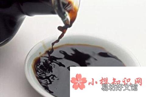 衣服上的汗渍怎么洗掉