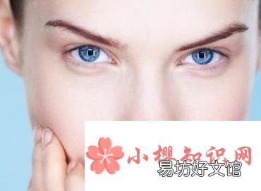 生活中的肢体语言有何含义