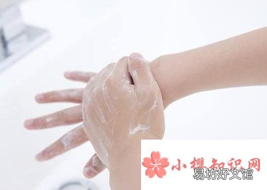 如何健康安全佩戴隐形眼镜?