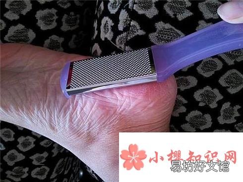 如何护理脚部,让脚部皮肤变得嫩滑?