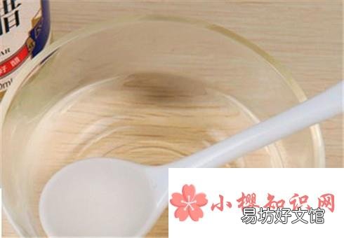 衣服上的西瓜汁怎么洗掉