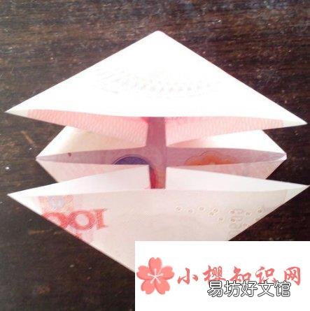 怎么样用钱折爱心？百元大钞折爱心视频教程