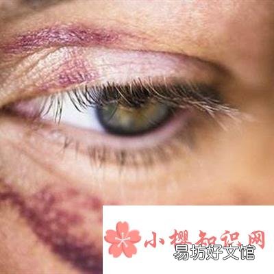 打骂共同生活的女友属于家庭暴力吗?