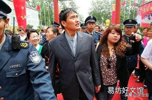 为什么朱楼村村民说朱之文通过摸黑、贬低他们来抬高自己?