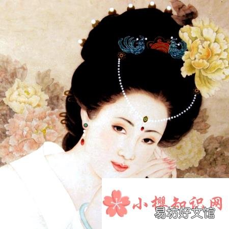 云想衣裳花想容描写的历史人物是谁？