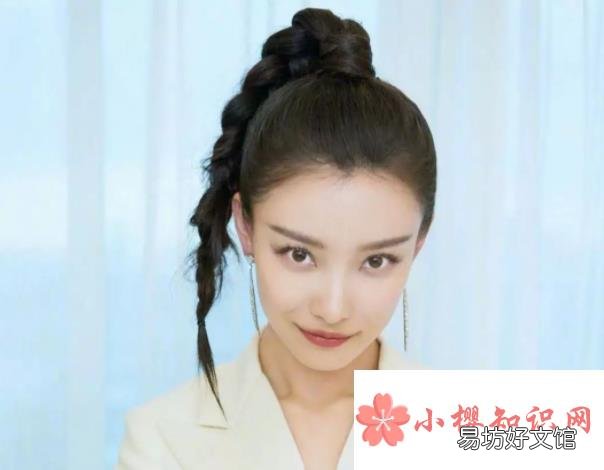 扎马尾辫怎么扎好看