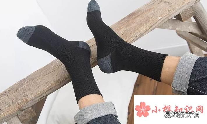 长袜子怎么变隐形袜脱？