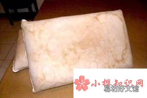 枕头发黄如何清洗