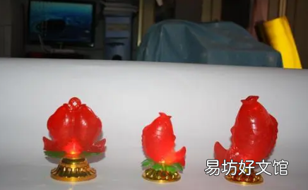 2022年春节上坟送灯用几个
