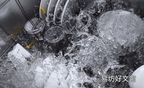 洗碗机是进热水还是冷水