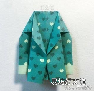 西装的叠法视频教程 西装怎么叠