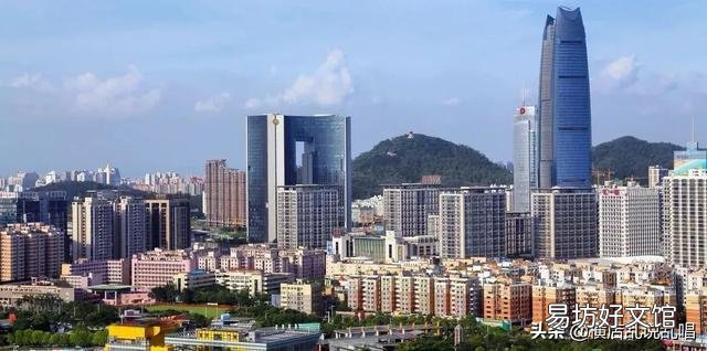 为什么有人说佛山东莞属于特大城市级别,而长三角合肥苏杭仅仅是大城市?