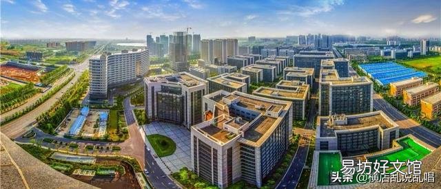 为什么有人说佛山东莞属于特大城市级别,而长三角合肥苏杭仅仅是大城市?