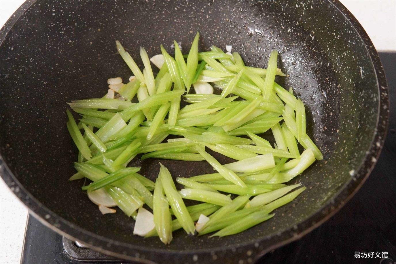 核桃仁如何炒熟 核桃仁怎么炒