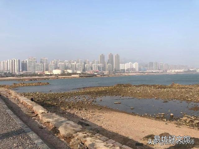 青岛西海岸的浮山前是哪一部分?有何依据?浮山前崛起的过程是什么?