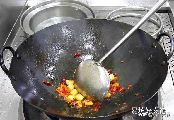 清炖鲤鱼汤的家常做法 鲤鱼怎么做好吃又简单