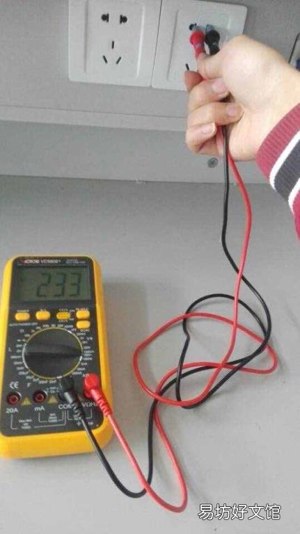 数字万用表怎样测量电容 数字万用表测电容