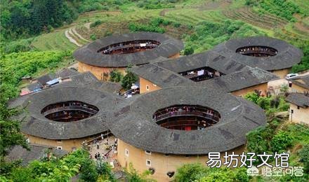 哪个城市有山有海,适合定居,也有一定发展潜力?