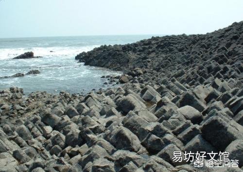 哪个城市有山有海,适合定居,也有一定发展潜力?
